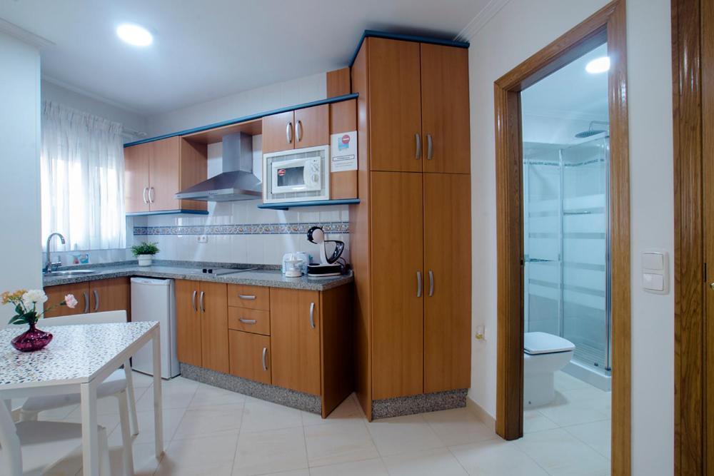 Apartamentos Amat - Only Adult - Playa El Bajondillo 토레몰리노스 외부 사진
