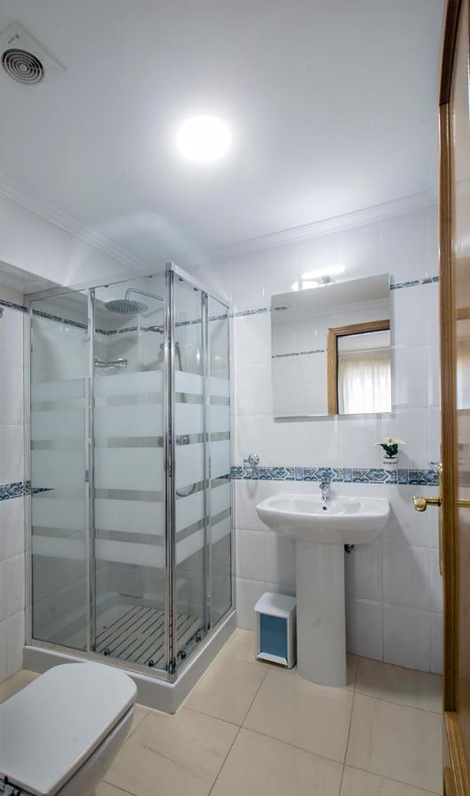 Apartamentos Amat - Only Adult - Playa El Bajondillo 토레몰리노스 외부 사진