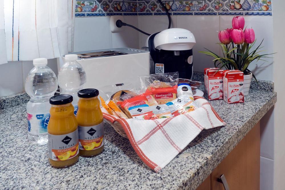 Apartamentos Amat - Only Adult - Playa El Bajondillo 토레몰리노스 외부 사진