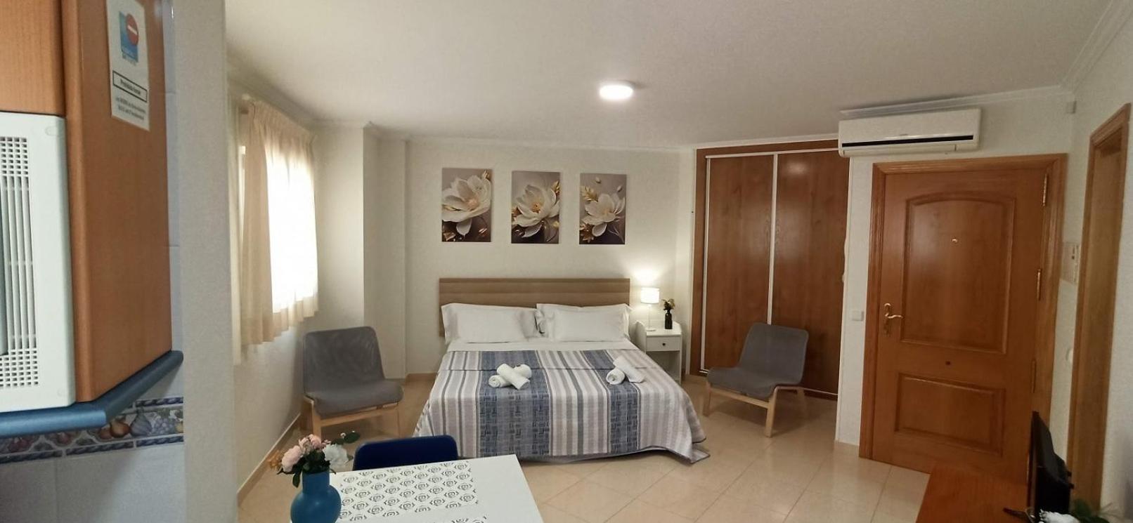 Apartamentos Amat - Only Adult - Playa El Bajondillo 토레몰리노스 외부 사진