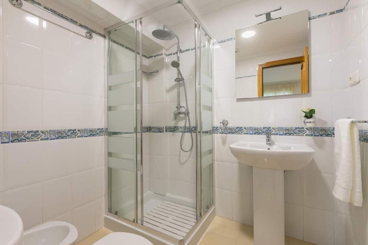 Apartamentos Amat - Only Adult - Playa El Bajondillo 토레몰리노스 외부 사진